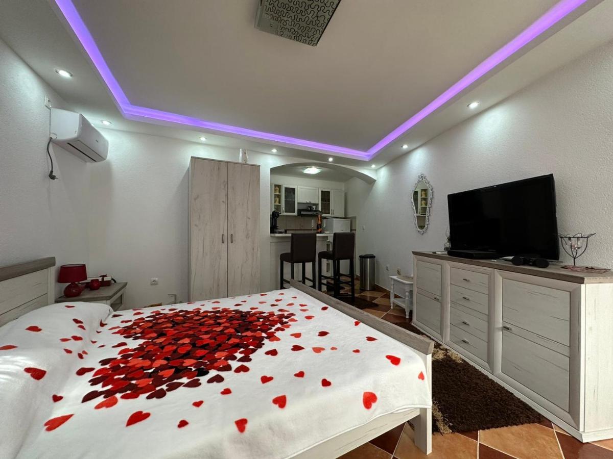 Sunshine Apartment With Private Pool And Parking Kotor Zewnętrze zdjęcie